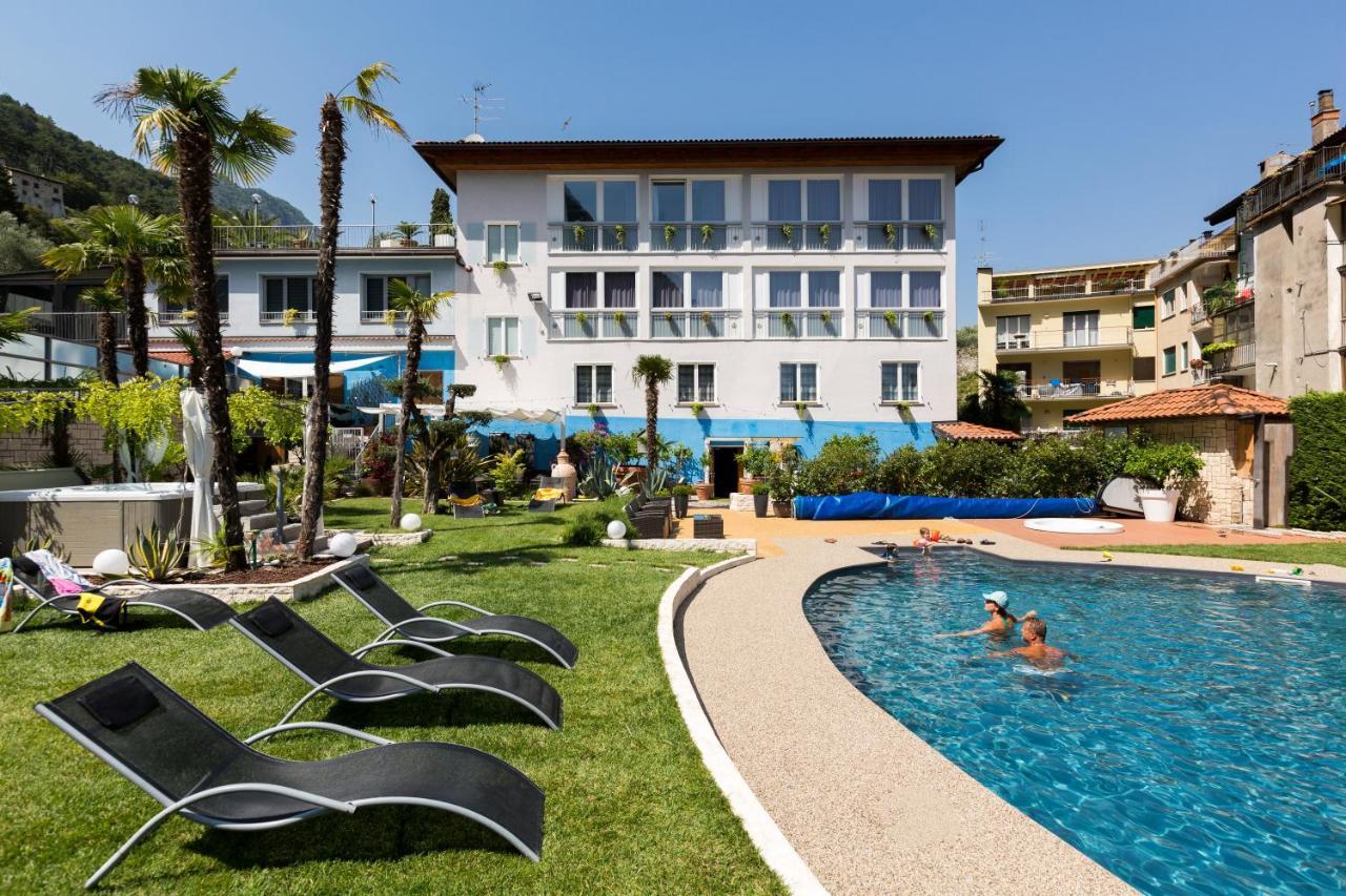 Hotel Canarino Рива-дель-Гарда Екстер'єр фото